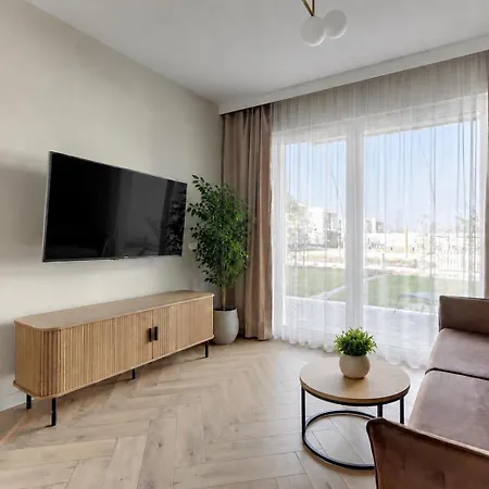 Pino 23- Basen - Wyspa Sobieszewska 格但斯克